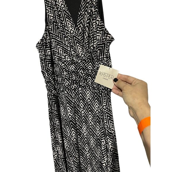 Kasper Women's Maxi‎ Dress Sleeveless V-Neck Geometric Black White Size 14 NWT - Picture 4 of 6